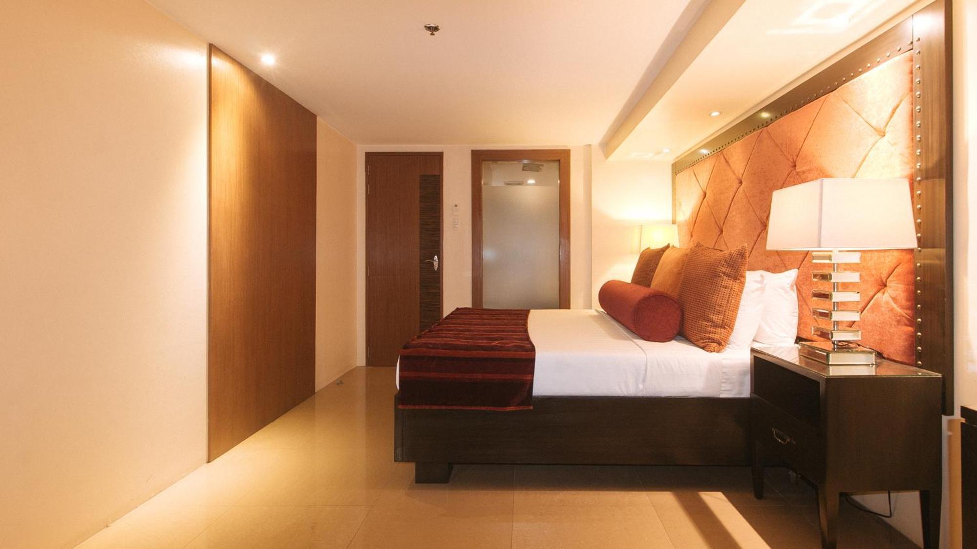 Torre Venezia Suites Quezon City Exterior foto