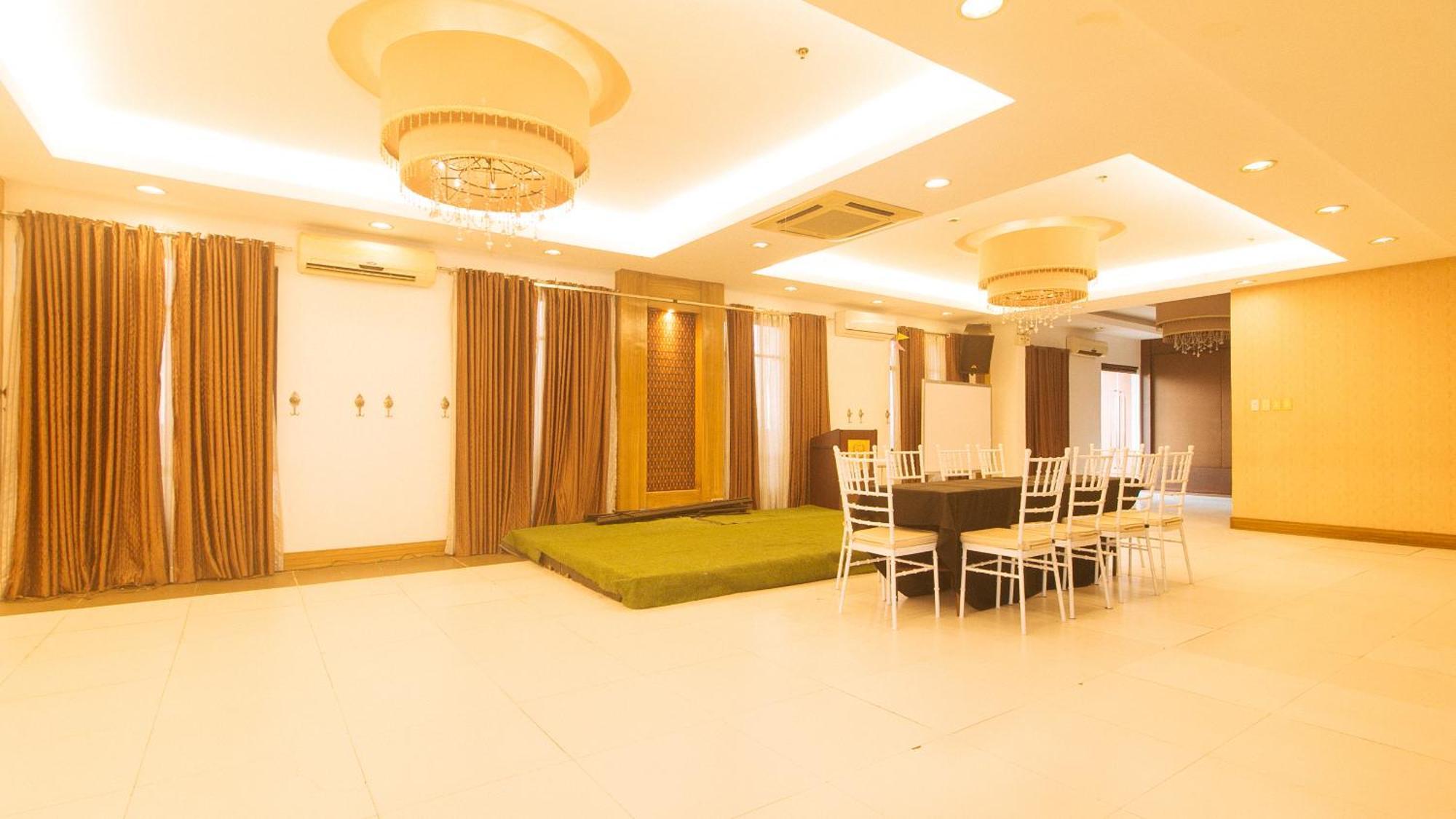 Torre Venezia Suites Quezon City Exterior foto