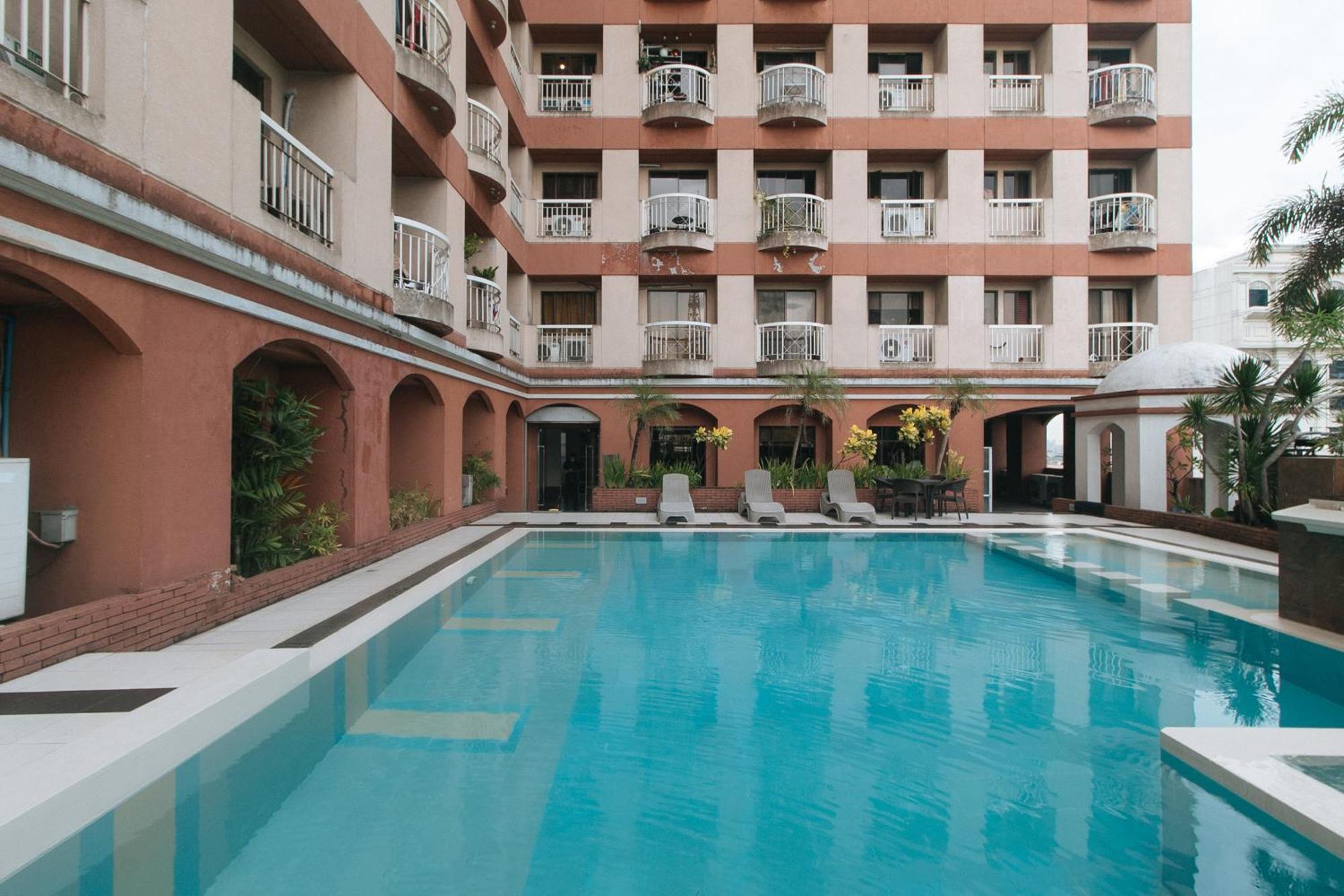 Torre Venezia Suites Quezon City Exterior foto