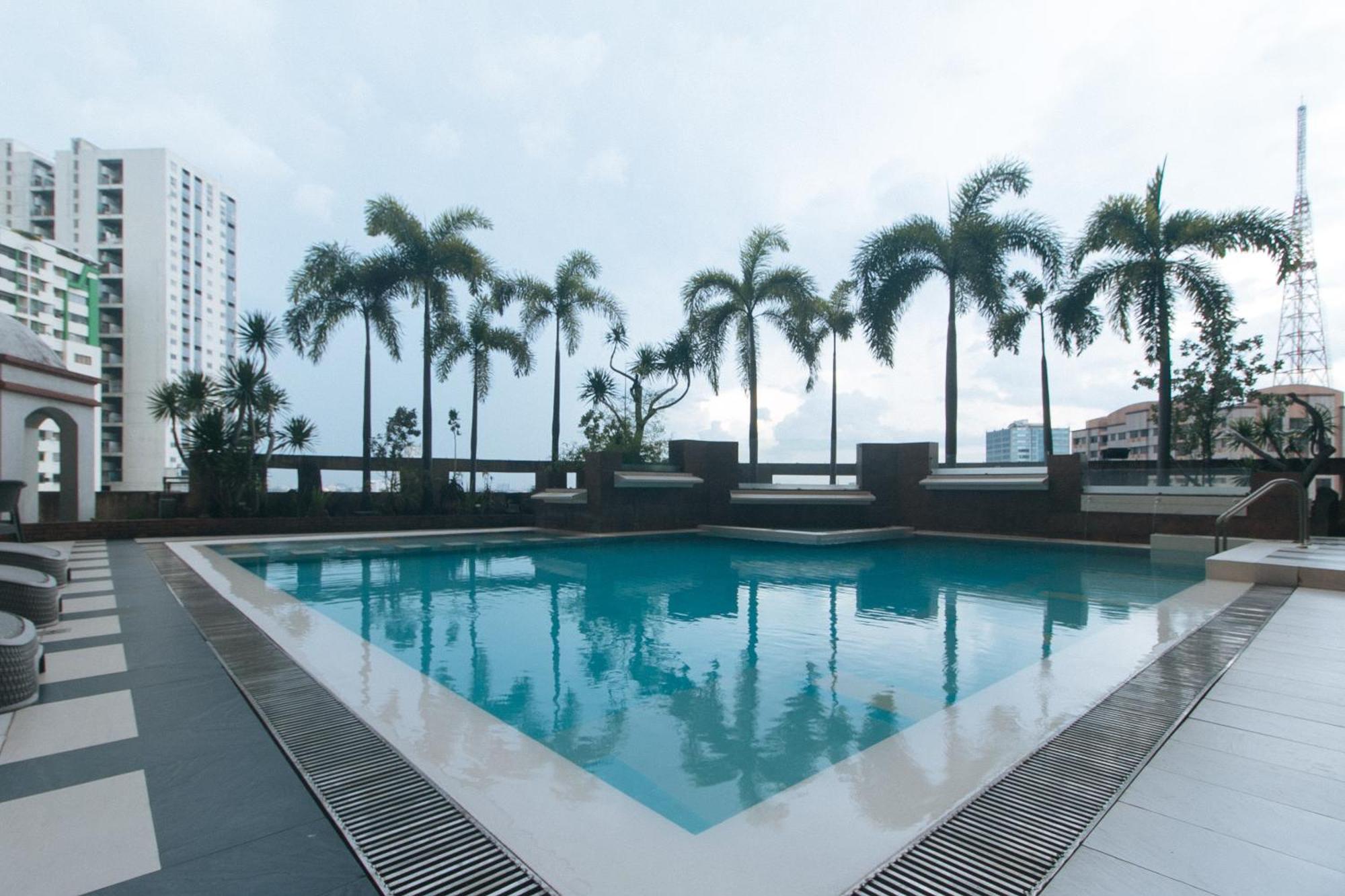 Torre Venezia Suites Quezon City Exterior foto