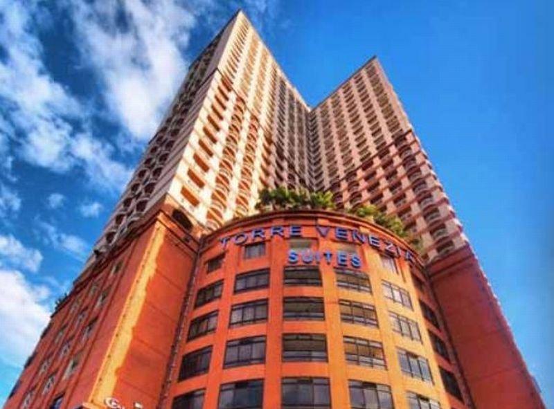 Torre Venezia Suites Manila Exterior foto